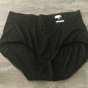 - NWT Wacoal Black Briefs Large 870350